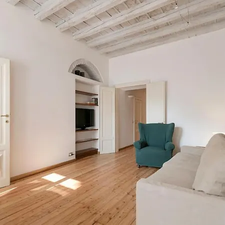 Naviglio, Sweet Dreams In The Heart Of The Fun 아파트